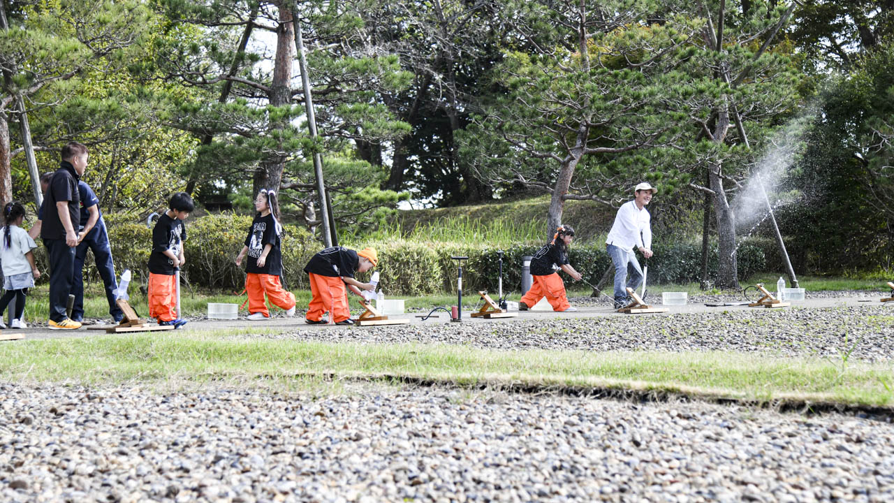 ペットボトルロケット工作体験